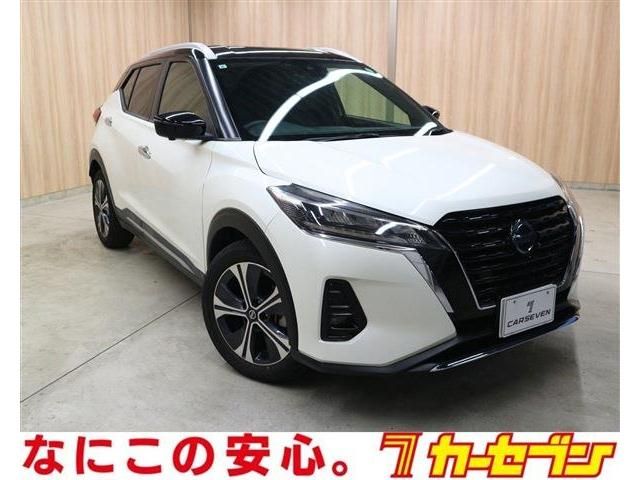 NISSAN KICKS 2021