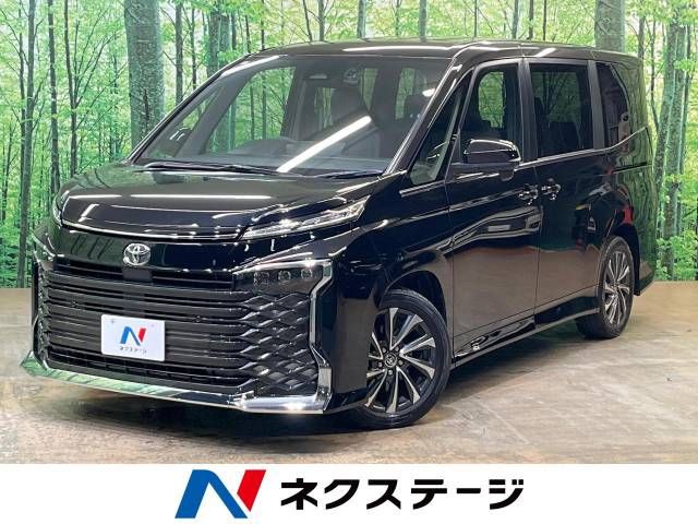 TOYOTA VOXY 2024