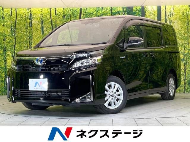 TOYOTA VOXY HYBRID 2017