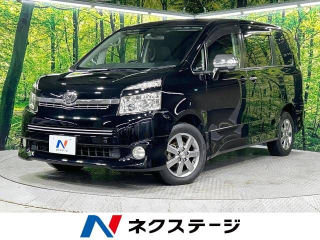 TOYOTA VOXY 4WD 2009