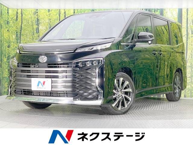 TOYOTA VOXY 2024