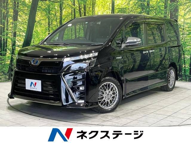 TOYOTA VOXY HYBRID 2019