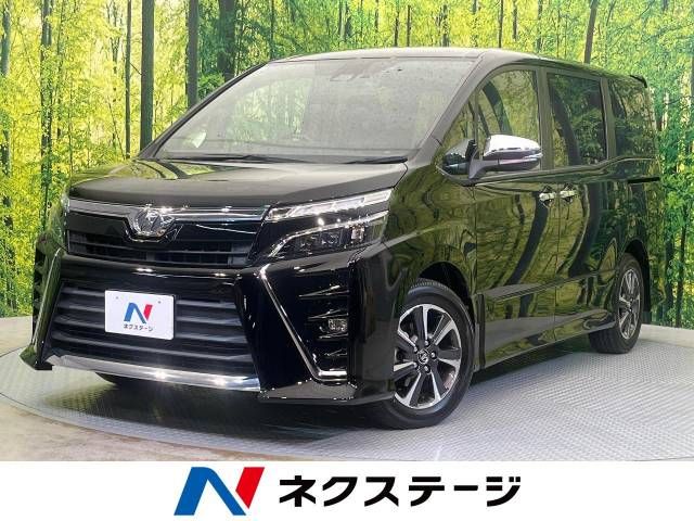 TOYOTA VOXY 2018