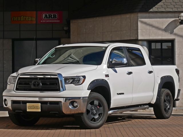 TOYOTA タンドラ　４ＷＤ 2012