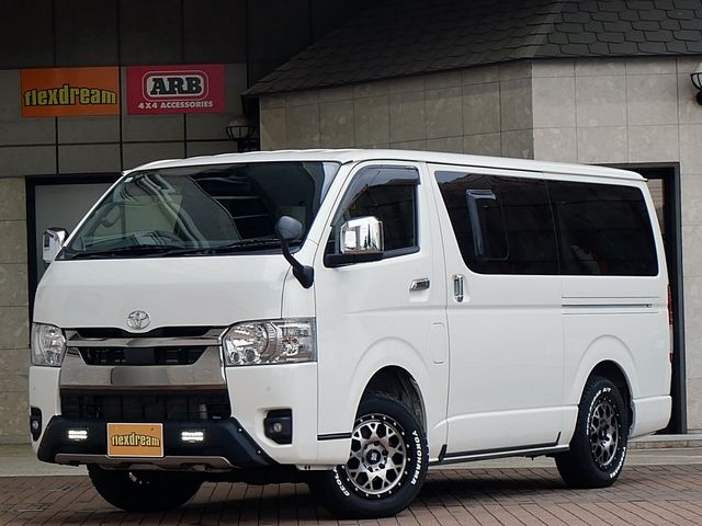 TOYOTA HIACE van 4WD 2022