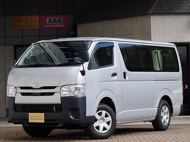 TOYOTA HIACE van 4WD 2020