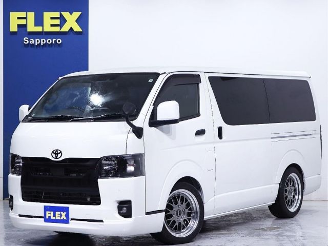 TOYOTA HIACE van 4WD 2022