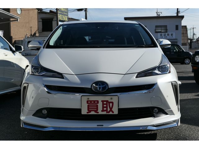 TOYOTA PRIUS 2019