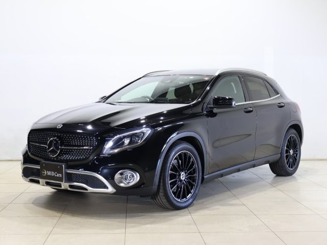 MERCEDES-BENZ GLA class 2017