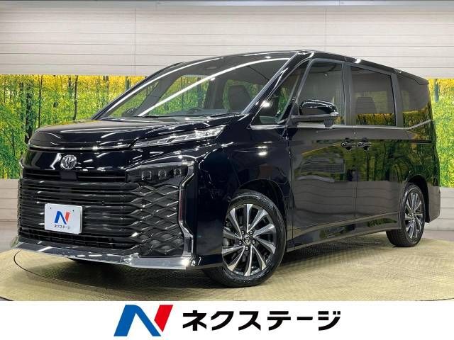 TOYOTA VOXY 2024