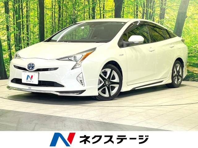 TOYOTA PRIUS 2016