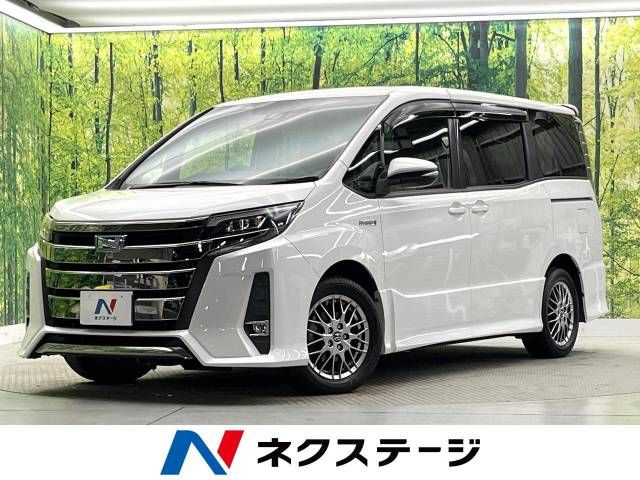 TOYOTA NOAH HYBRID 2017