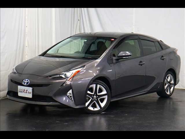 TOYOTA PRIUS 2016