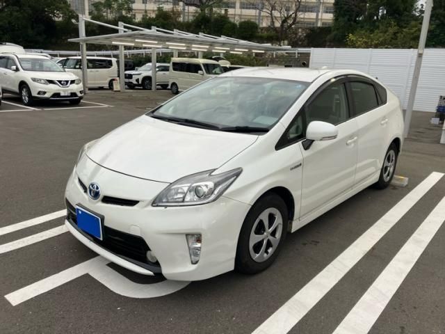 TOYOTA PRIUS 2013