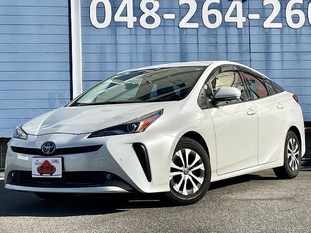 TOYOTA PRIUS 2021