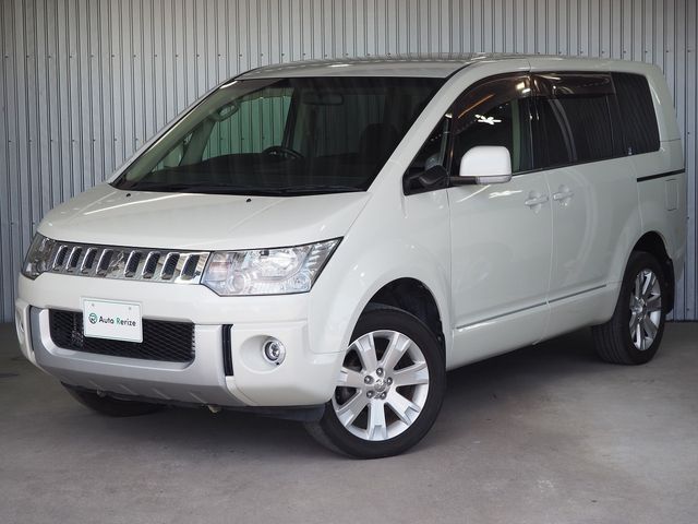 MITSUBISHI DELICA D:5 4WD 2009