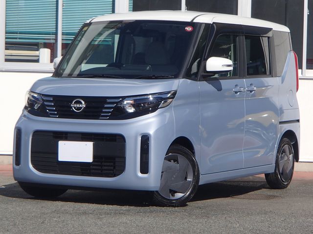 NISSAN ROOX 2023