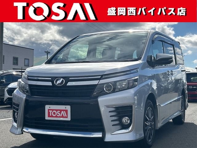 TOYOTA VOXY 4WD 2014