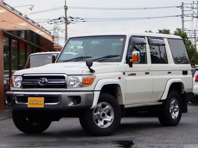 TOYOTA LANDCRUISER van 2015