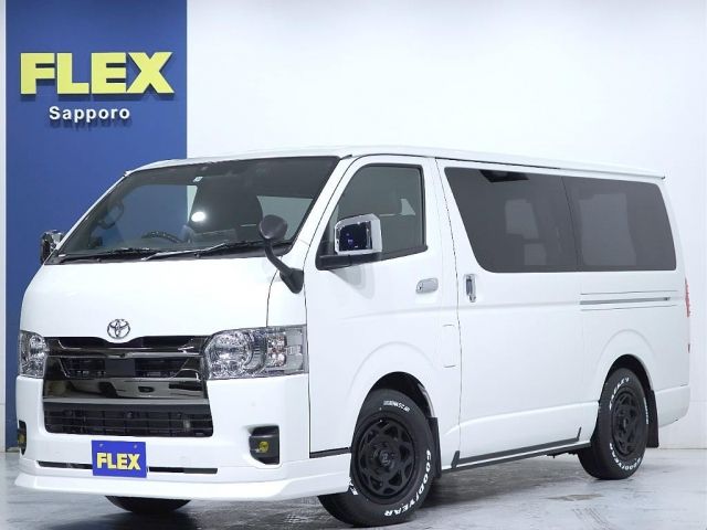 TOYOTA HIACE van 4WD 2022