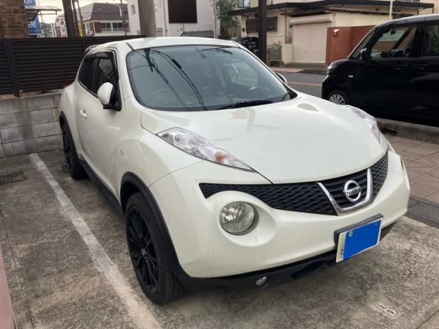 NISSAN JUKE 2011