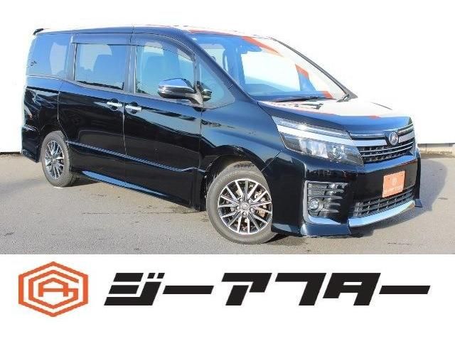 TOYOTA VOXY 2016