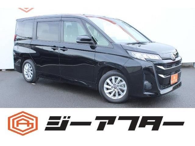 TOYOTA NOAH HYBRID 2022