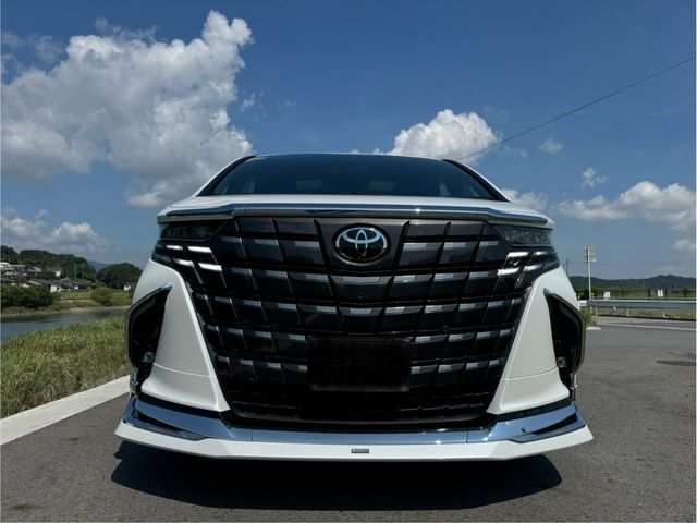 TOYOTA ALPHARD 2023