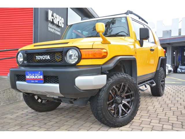 TOYOTA FJ CRUISER 4WD 2011