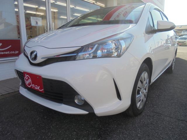 TOYOTA VITZ 2015