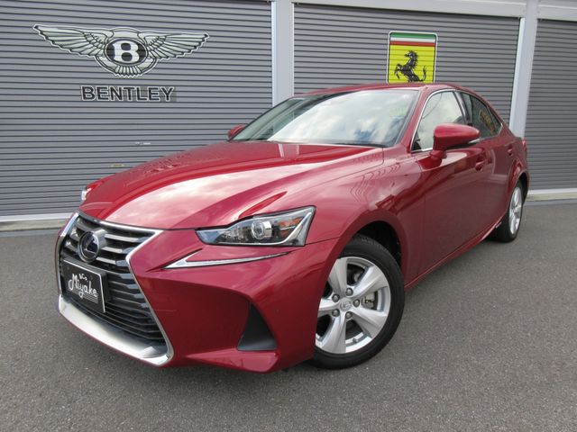 TOYOTA LEXUS IS300h 2019