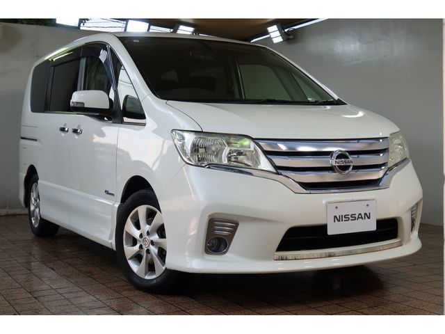 NISSAN SERENA  S-HYBRID 2013