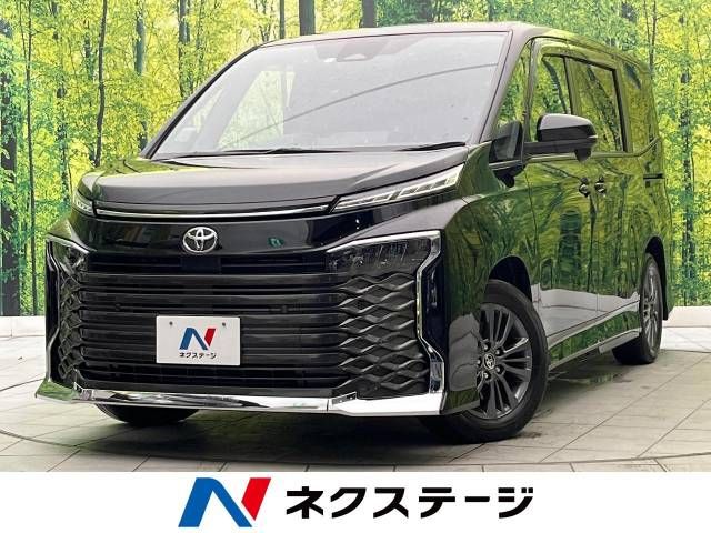 TOYOTA VOXY 2023