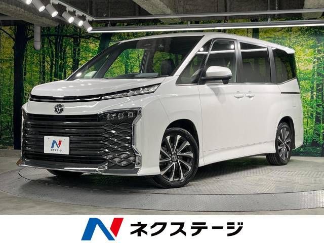 TOYOTA VOXY 2024