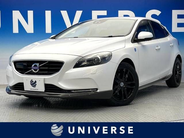 VOLVO V40 2014