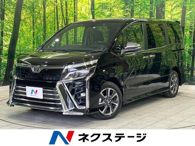 TOYOTA VOXY 2018