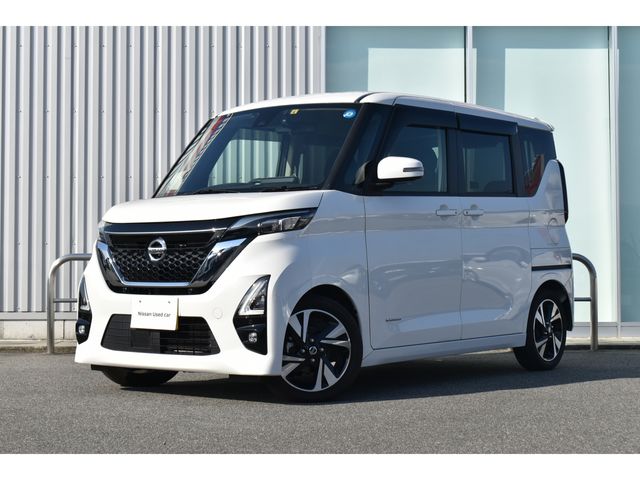 NISSAN ROOX 2022