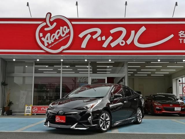 TOYOTA PRIUS 2016