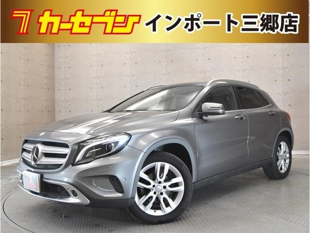 MERCEDES-BENZ GLA class 2014