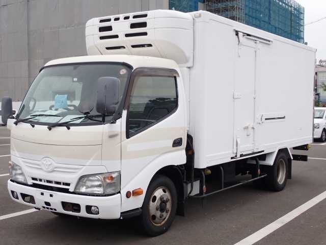 TOYOTA DYNA 2012