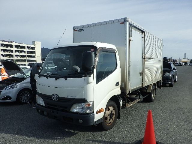 TOYOTA DYNA 2014