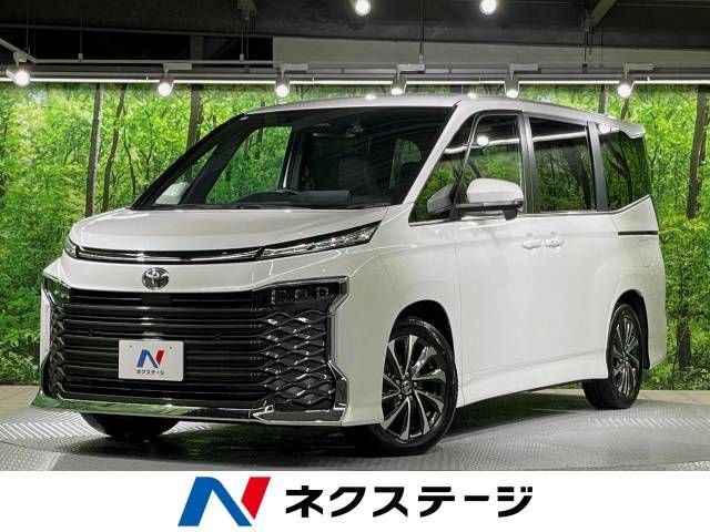 TOYOTA VOXY 2024