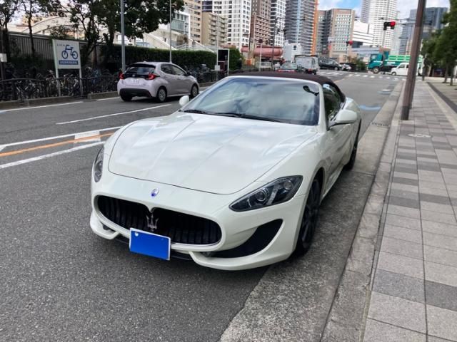 MASERATI GRANCABRIO 2013