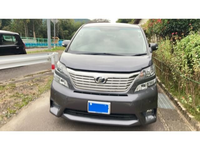 TOYOTA VELLFIRE 2009