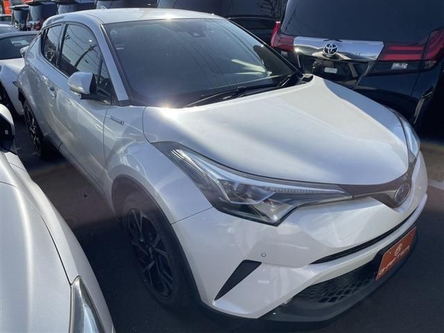 TOYOTA C-HR 2017