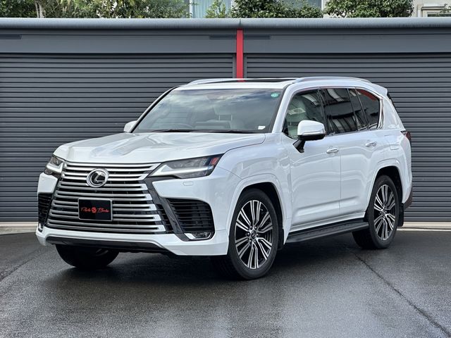 TOYOTA LEXUS LX600 2023