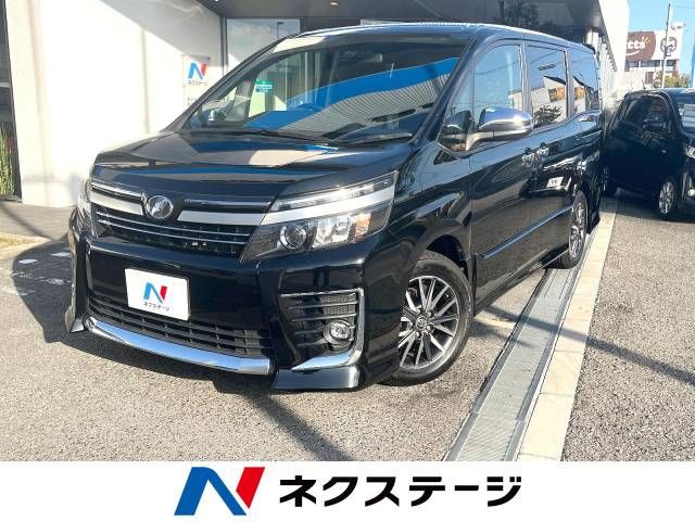 TOYOTA VOXY 2017