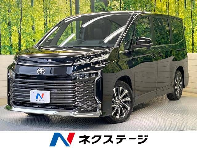 TOYOTA VOXY 2024