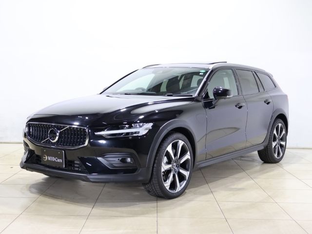 VOLVO V60 CROSS COUNTRY 2022