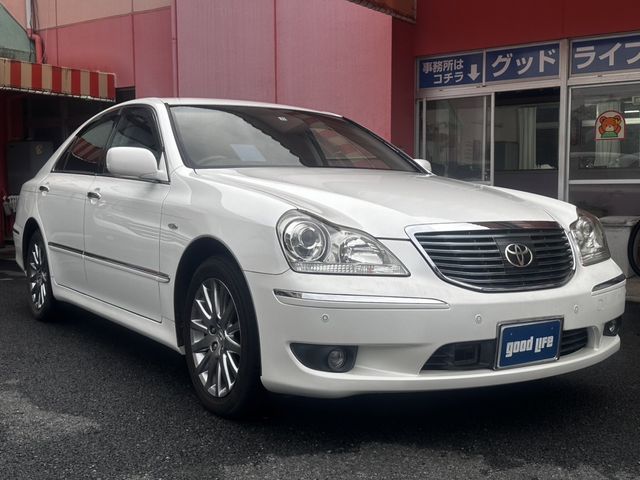 TOYOTA CROWN MAJESTA 2005